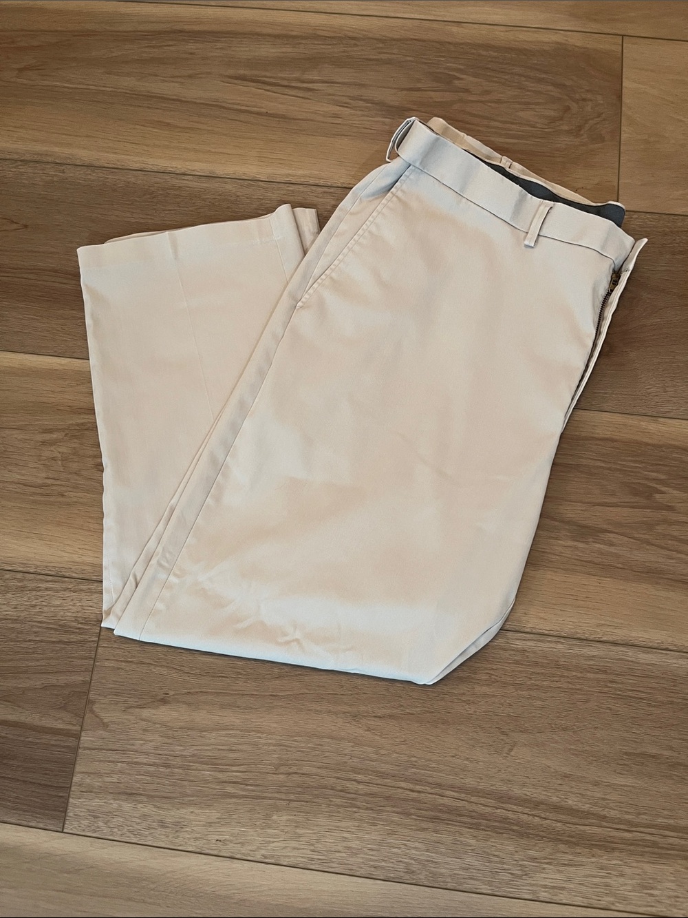 Haggar Classic Fit Premium No Iron Khaki flat front dress pant